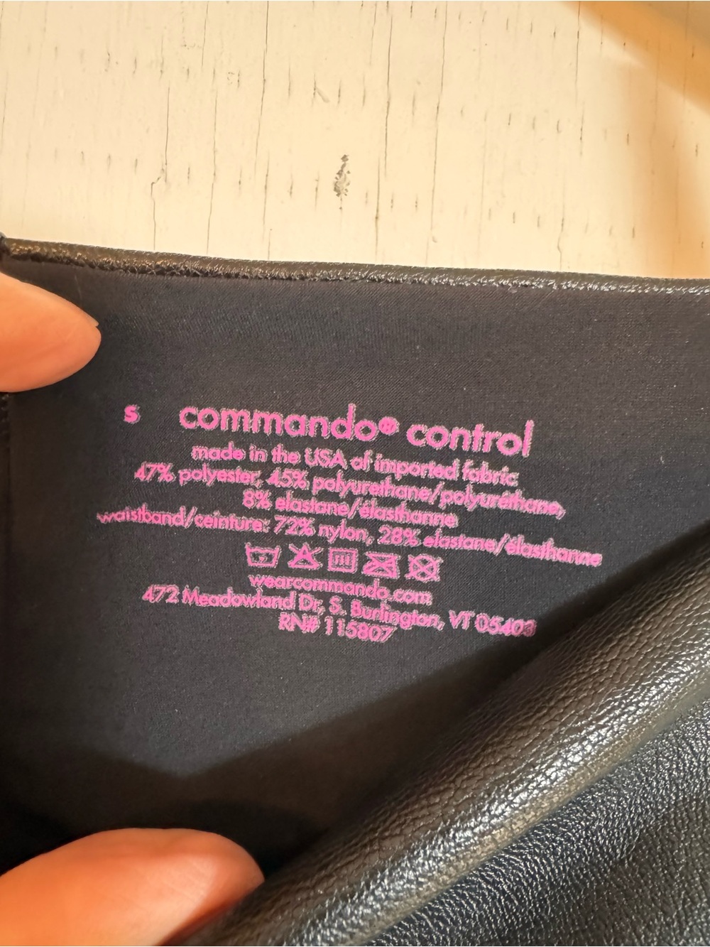 Commando Control Faux Leather Leggings Small - Picture 7 of 7